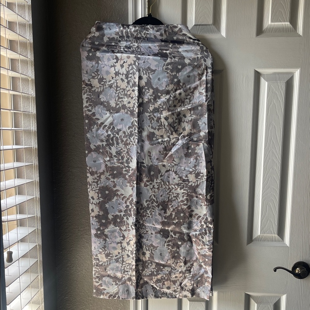 I.N. San Francisco Gray Floral A-Line Skirt